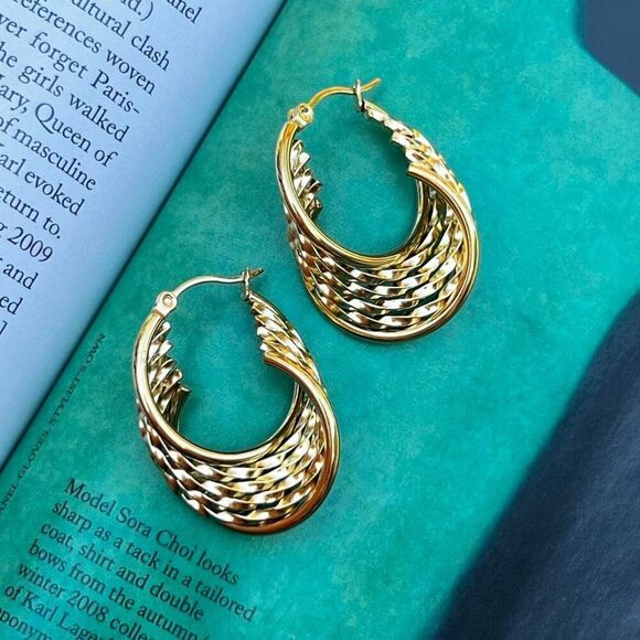 New! “Vivienne” Gold Textured Hoop Earrings - Picture 1 of 4